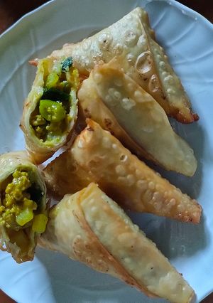 Foto resep Samosa isi Ayam Sayur