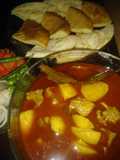 Aloo gosht with naan/taftan