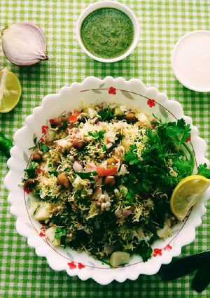 A picture of Mixed Sprouts Chaat.