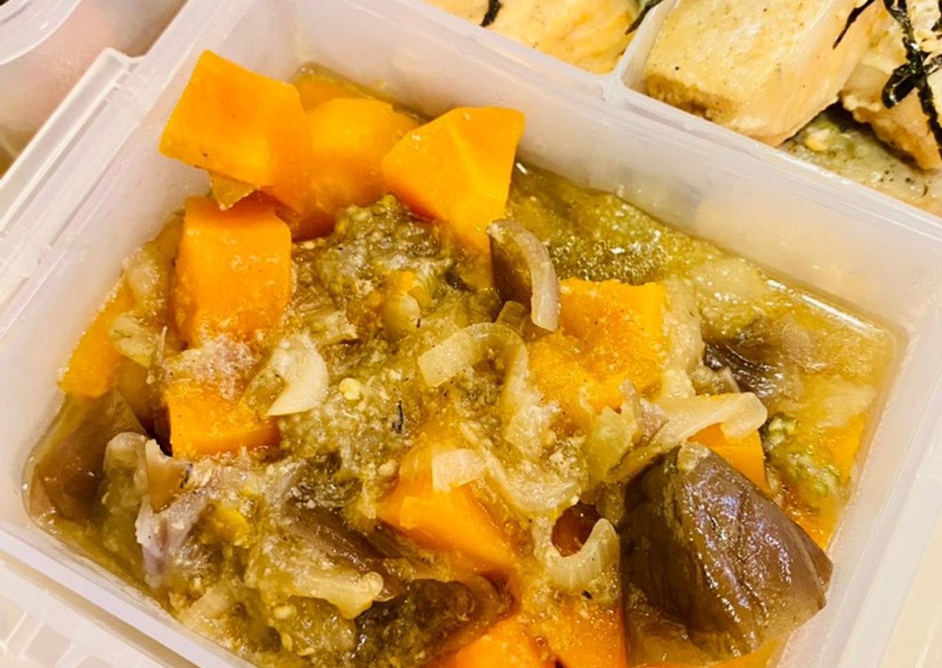 Ginger Salmon Veggie Stew