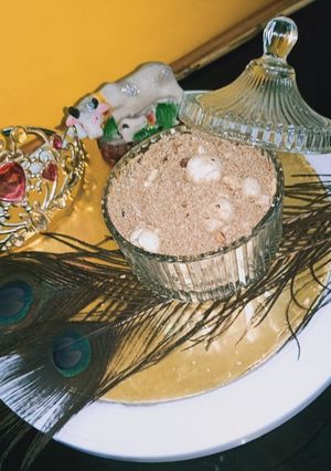 धनिया पजींरी (Dhaniya Panjari Recipe In Hindi) रेसिपी मुख्य फोटो