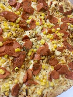 صورة لوصفة بيتزا النقانق 🍕😋