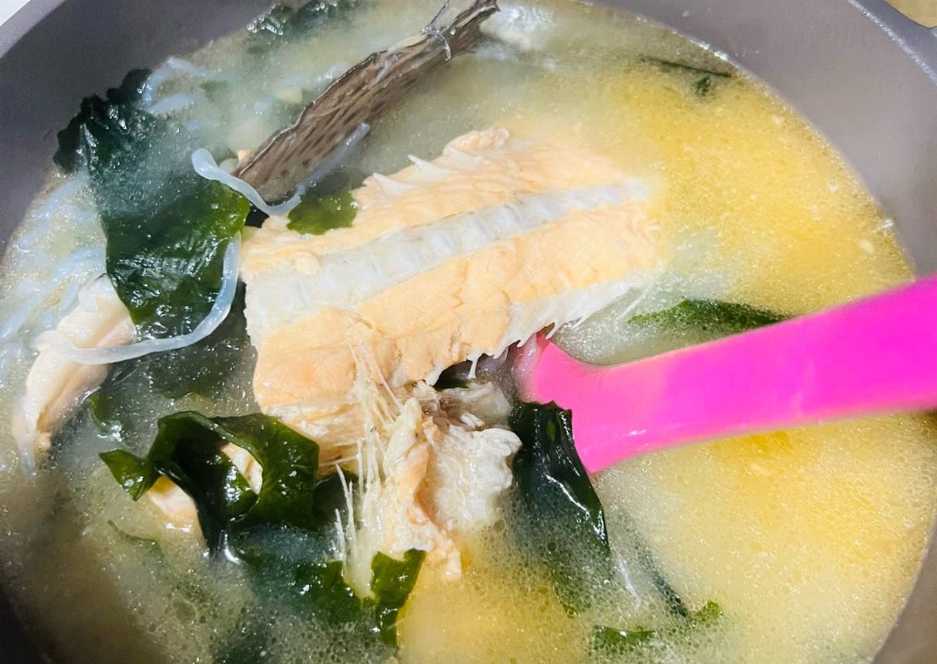 Soup Tulang Salmon ala Mama Asi / yLoVeA