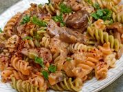Una foto de fusilli a la mantequilla