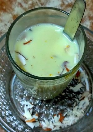 A picture of Kesar baadam milk.