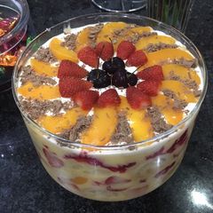 A picture of Overnight trifle.