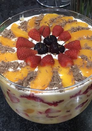 A picture of Overnight trifle.