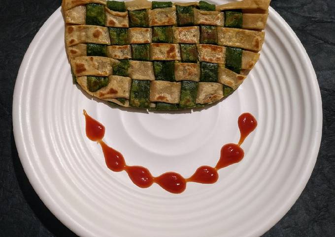 Green veggies stuffed chatai paratha
