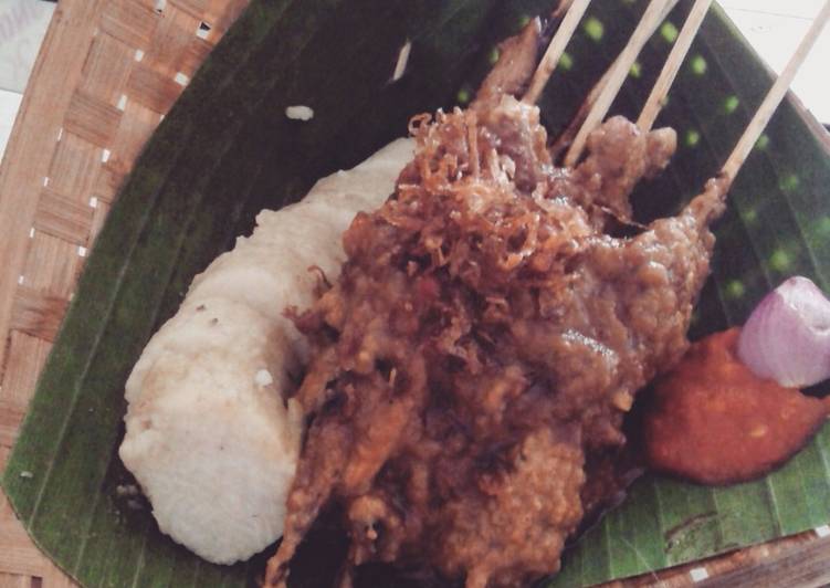 Sate ayam bumbu kacang
