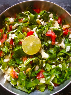 ગ્રીન સલાડ (Green Salad Recipe In Gujarati) રેસીપી મુખ્ય ફોટો