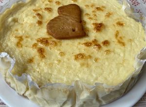 Una foto de Cheesecake amb galetes dinosaure