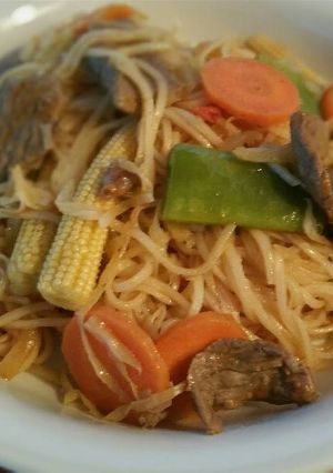 A picture of Ebi's Stir Fry Noodles.