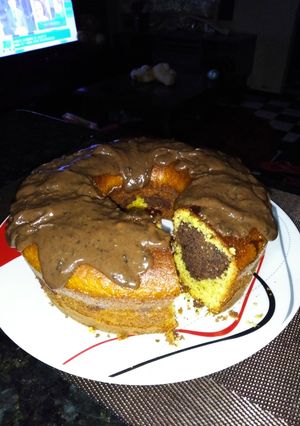 Una foto de Torta de mburucuya con chocolate