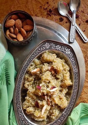 દૂધી નો હલવો (Dudhi Halwa Recipe In Gujarati) રેસીપી મુખ્ય ફોટો