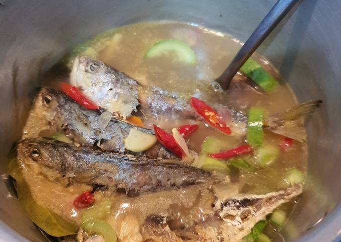 Pindang cemplung ikan kembung goreng