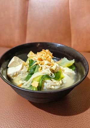 Foto resep Sup enoki, Sawi, tahu putih