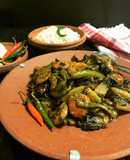 Pui Shaag Chingri Chorchori (Malabar Spinach Curry)