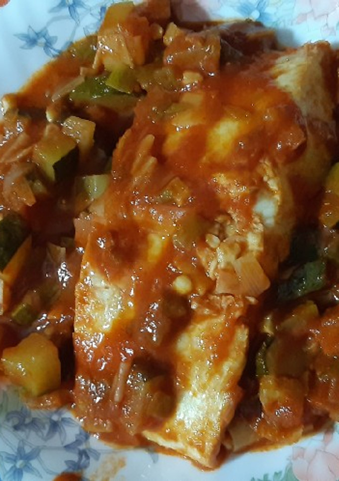 Una foto de Mero con verduras a la sidra