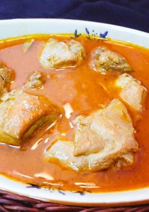 A picture of Chicken Salan.