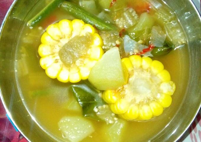 Sayur asem kuah merah