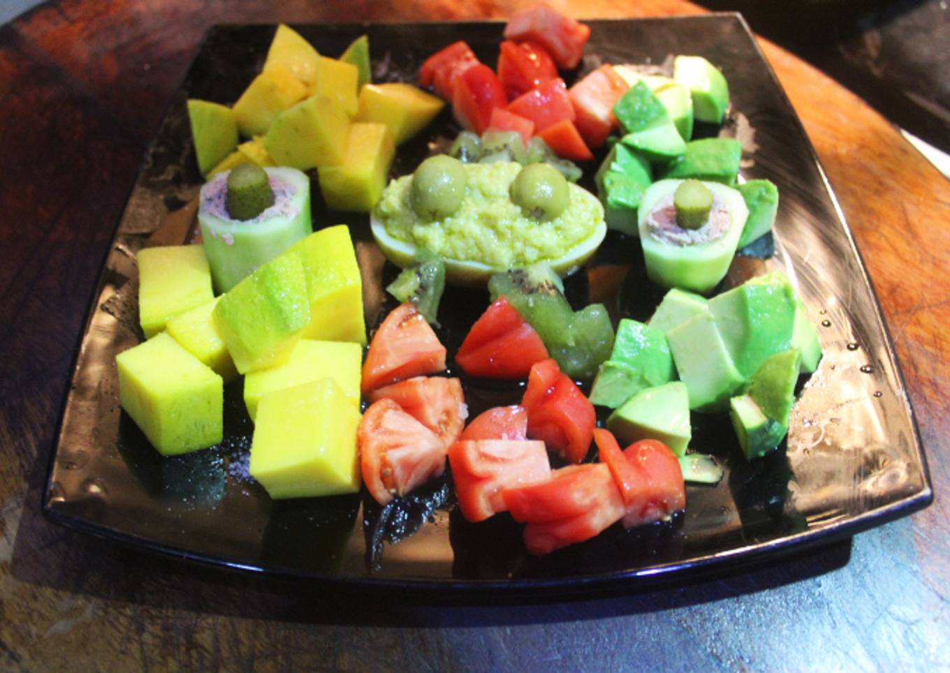 Ensalada tropical con pepino y patata