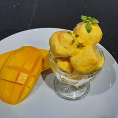 A picture of Mango icecream.