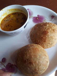 सतु की खास्ता कचौड़ी और सब्जी (sattu ki khasta kachodi aur sabzi recipe in Hindi) रेसिपी मुख्य फोटो
