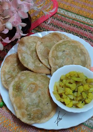 কড়াইশুঁটির কচুরি (koraishutir kochuri recipe in Bengali) রেসিপির প্রধান ছবি