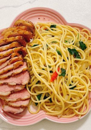 鴨胸義大利麵 的食譜成品照片