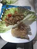 Verduras salteadas acompañado de carne en salsa de champiñón