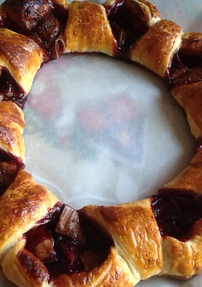 Una foto de Corona de cereza y chocolate