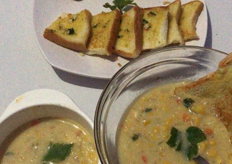 Creamy Corn Soup & Garlic Bread