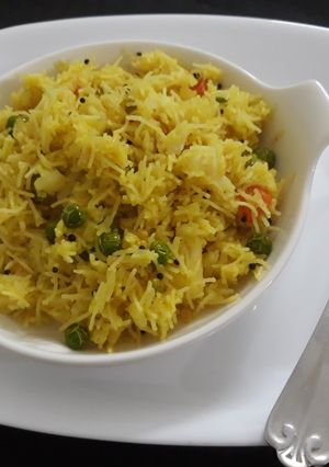 A picture of Lemon Vermicelli Upma.