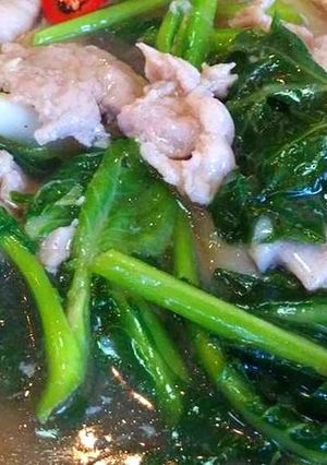 รูปของ ราดหน้าหมูนุ่ม