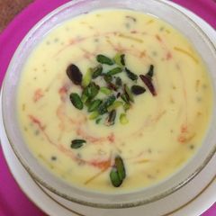 A picture of Falooda custard shorts.