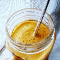 A picture of Carrot and Apple Juice.