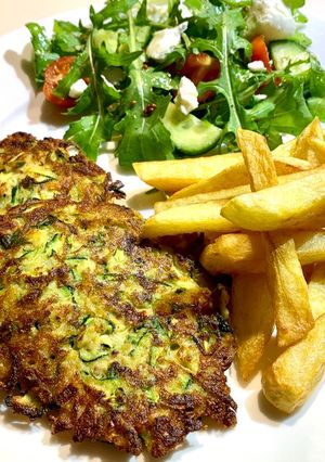 Cukkini, csicseriborsó és tonhal pogácsa 😋 recept fotója