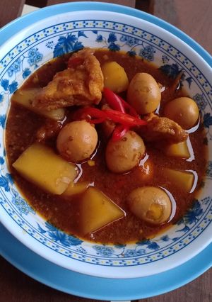 Foto resep Semur Pedas (Telur Puyuh, Tahu, Kentang)