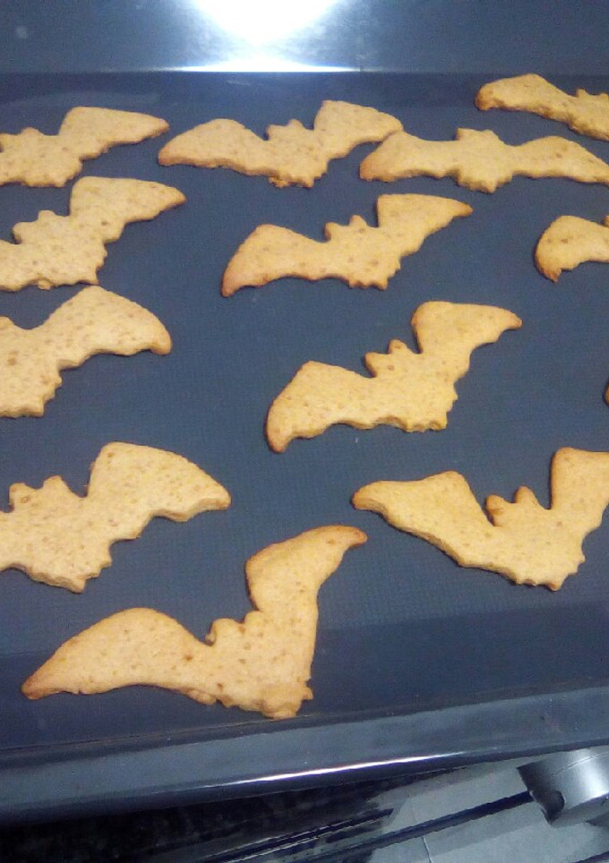 Una foto de Galletas mantequilla (especial Halloween)