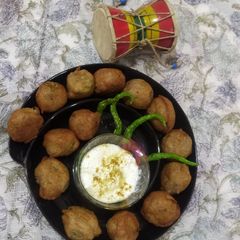 A picture of Farali potato vada.