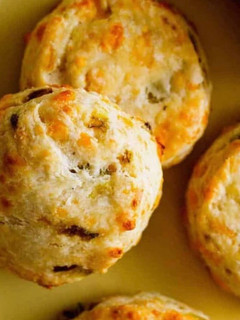Una foto de Galletas de queso y orégano
