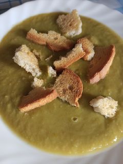 Una foto de Crema de guisantes