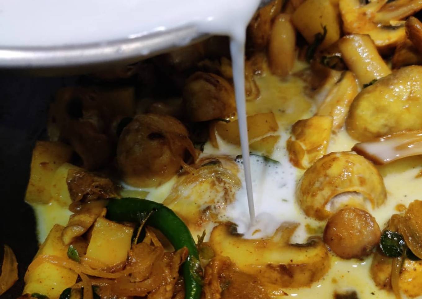 Mushrooms in coconut milk