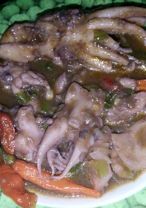 Foto resep Cumi saus tiram ala-ala mom arvino