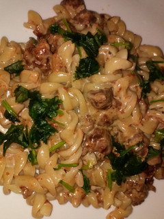 Una foto de Fusilli con Blutwurst sauce (salsa de morcilla)