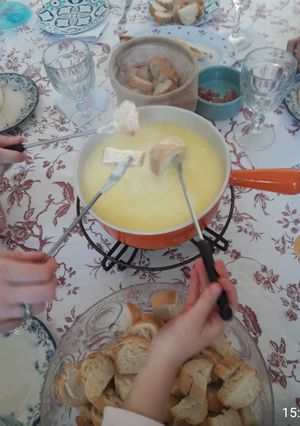 Una foto de Fondue suiza de Queso