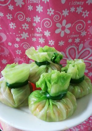 Hình của món Bắp cải gói thịt hấp.
