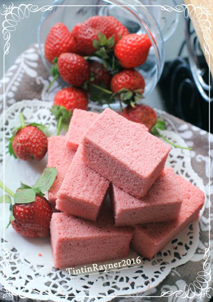 Foto resep Ogura Cake Strawberry Yoghurt Cottony Cake with Fresh Strawberry