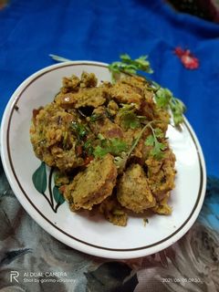 लौकी के पतोड़े(lauki k pitode recipe in hindi) रेसिपी मुख्य फोटो