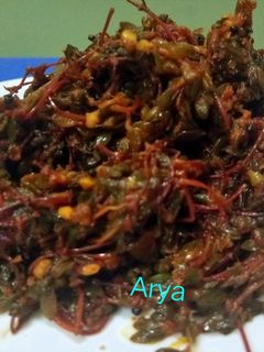 घोळ /चिघळ की सब्जी रेसिपी मुख्य फोटो